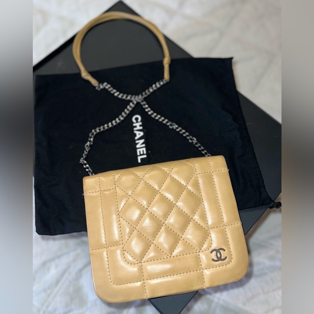 ‼️SOLD‼️ Authentic CC mini sling bag